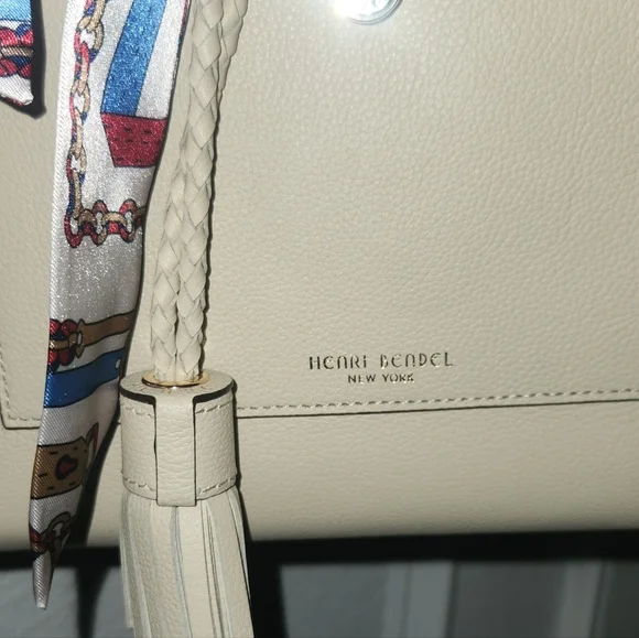 Henri Bendel Worth Avenue medium tote - Picture 3 of 10